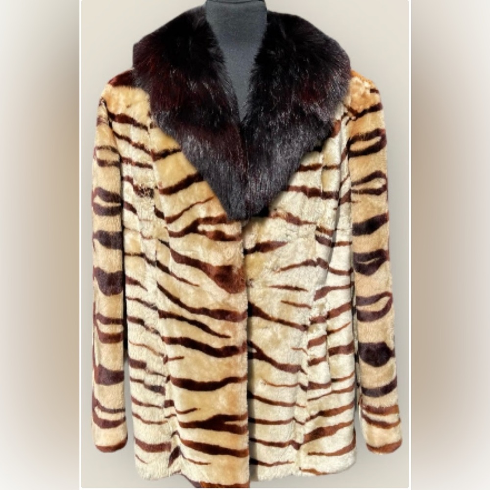 Chic Real Fur Animal Print Coat